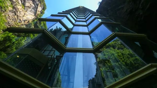 阿依河中秋节必玩攻略(内含免费福利)_电梯