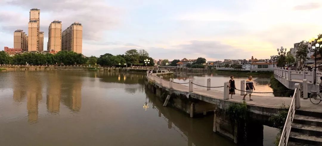 知名摄影家李维照先生拍摄的棉湖黄昏的手机图片悄悄刷屏了!_揭西