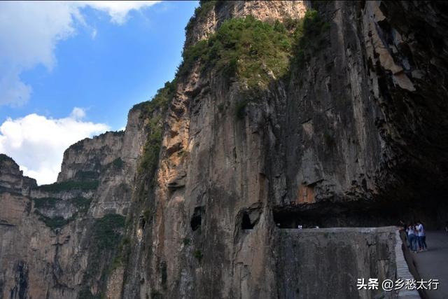 镜头里的太行(15)——穽底挂壁公路
