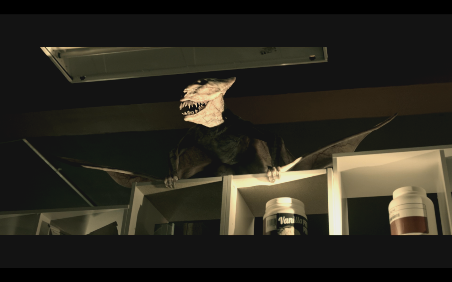 揭秘死寂逃亡片尾彩蛋寄生产卵杂交进化