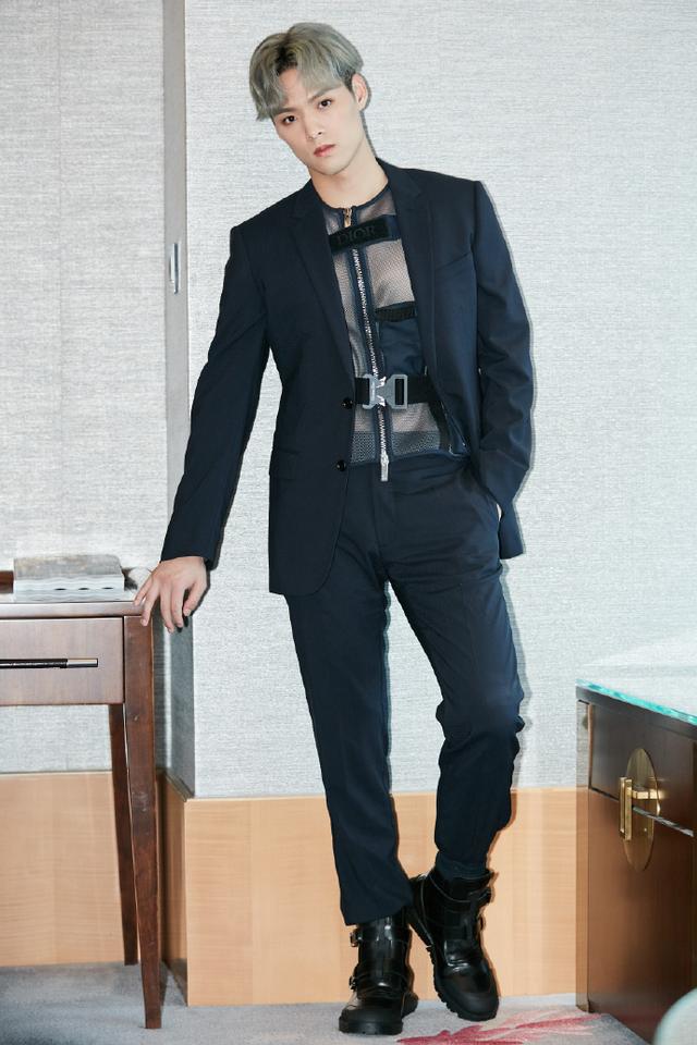 礼貌中透着尴尬_董又霖