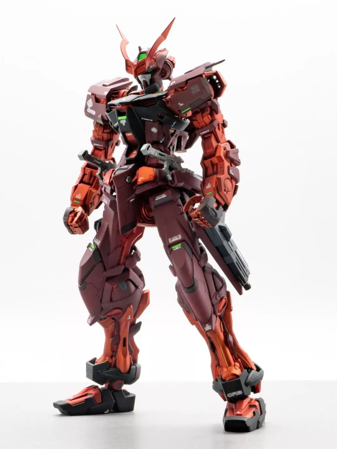 红异端配iwsp是一种怎样的体验?换背包改色过后如燃火流星_改造