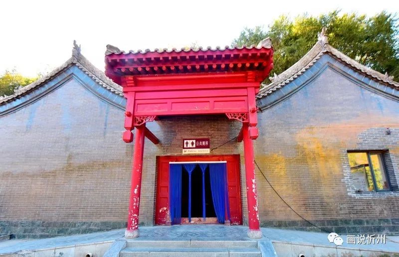 五台山游客中心提升景区第一窗口形象_服务