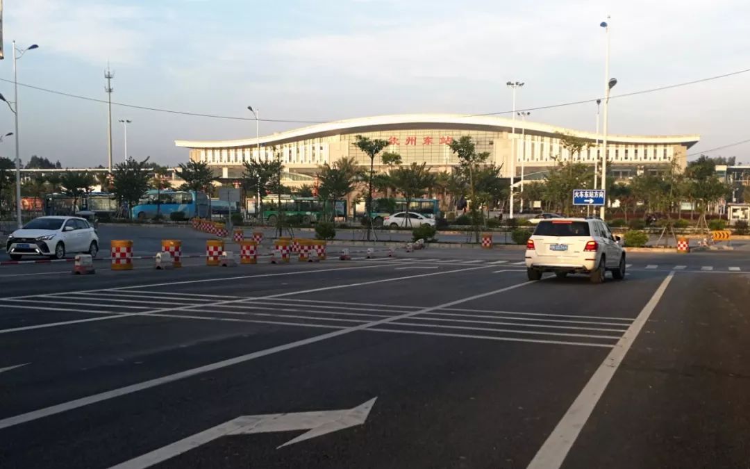 河东人居新宠即将引爆钦州!9月10日,钦江华府营销中心盛大开放!