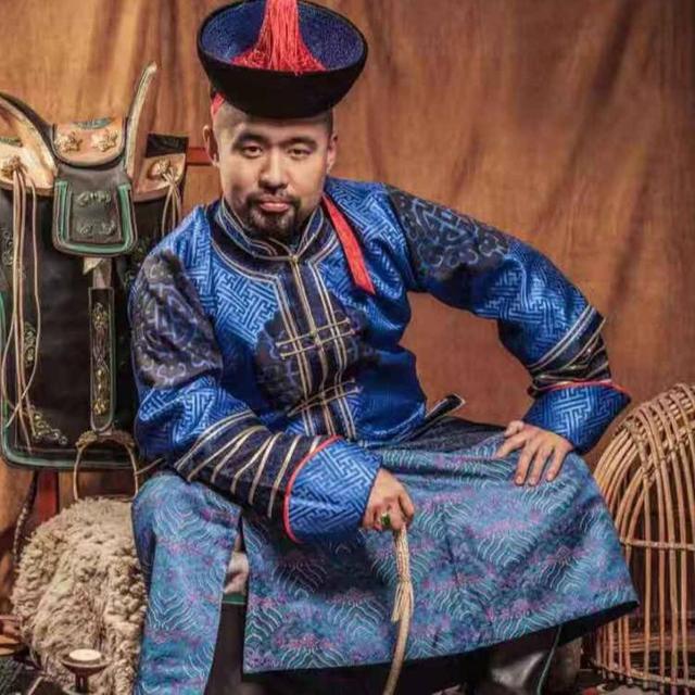 《呼伦贝尔城》呼和浩特放映,涂们导演处女作表达别样家国情怀