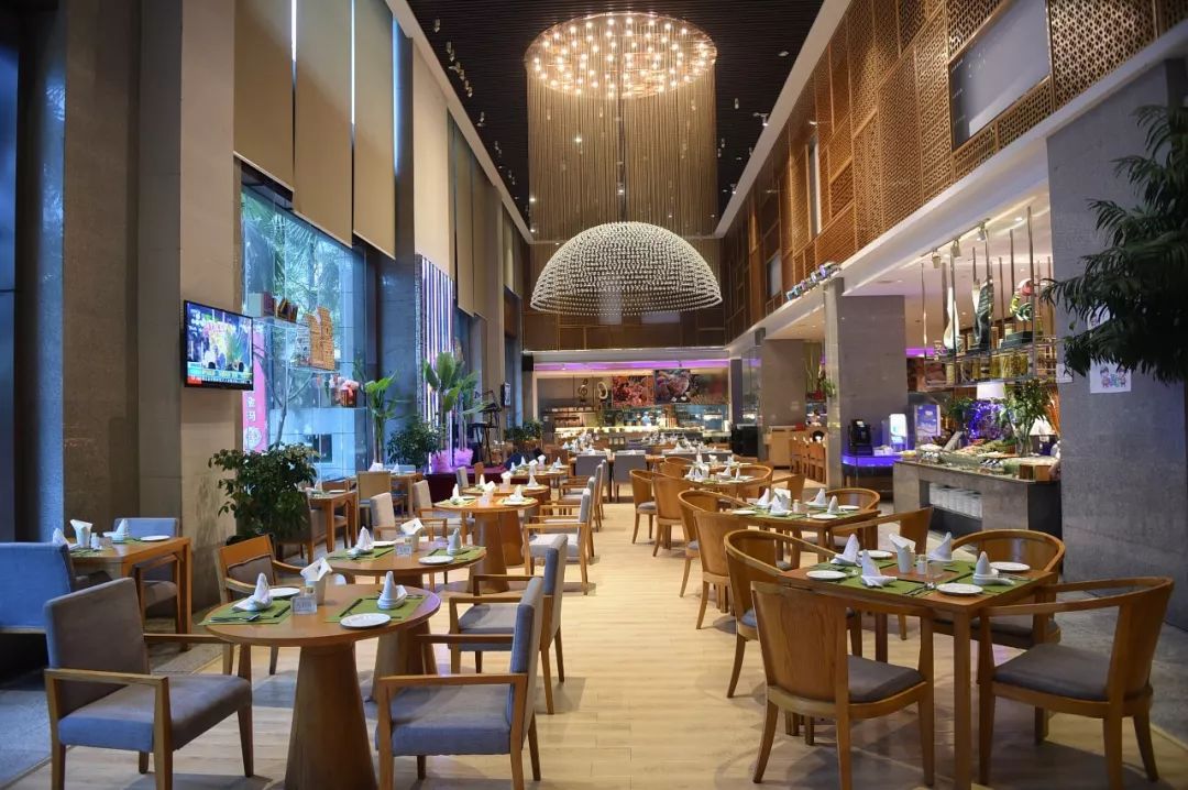 金玛国宾酒店自助餐免费送!100 种美食吃到裤腰崩,带足3个胃才敢来!