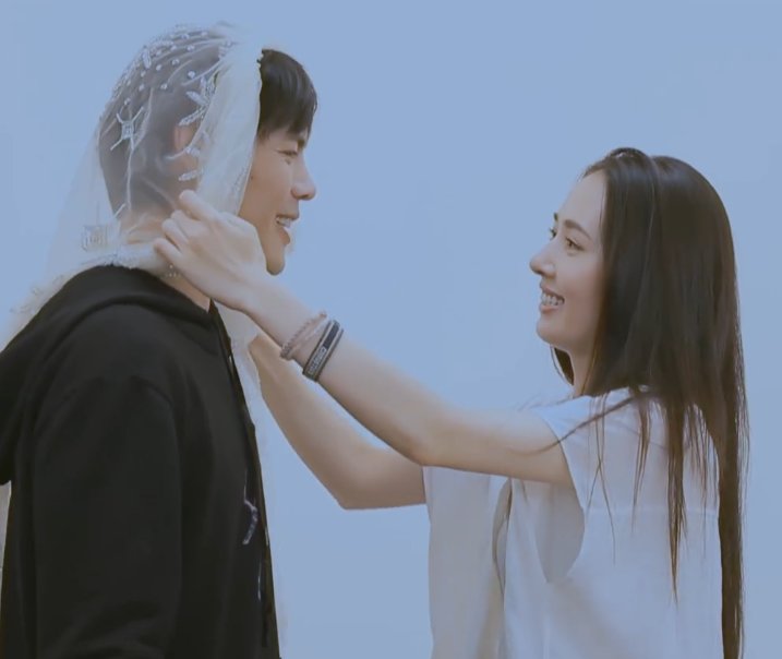 向佐被问喜欢新家里的什么他的回答甜到所有人郭碧婷真幸福