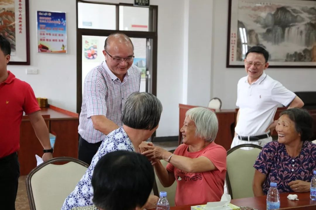 中秋节前送祝福,麻涌亲切慰问暖人心