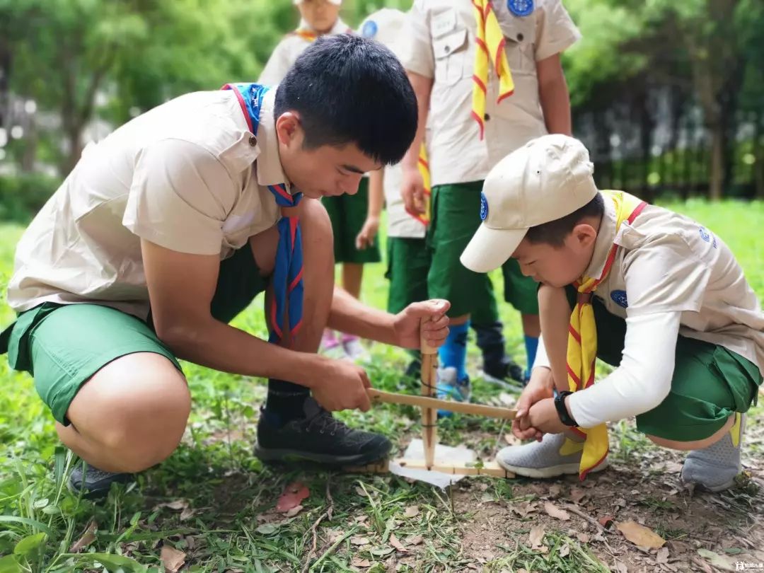 《荒野求生》的贝爷曾说过:"野外生存最最重要的就是火".