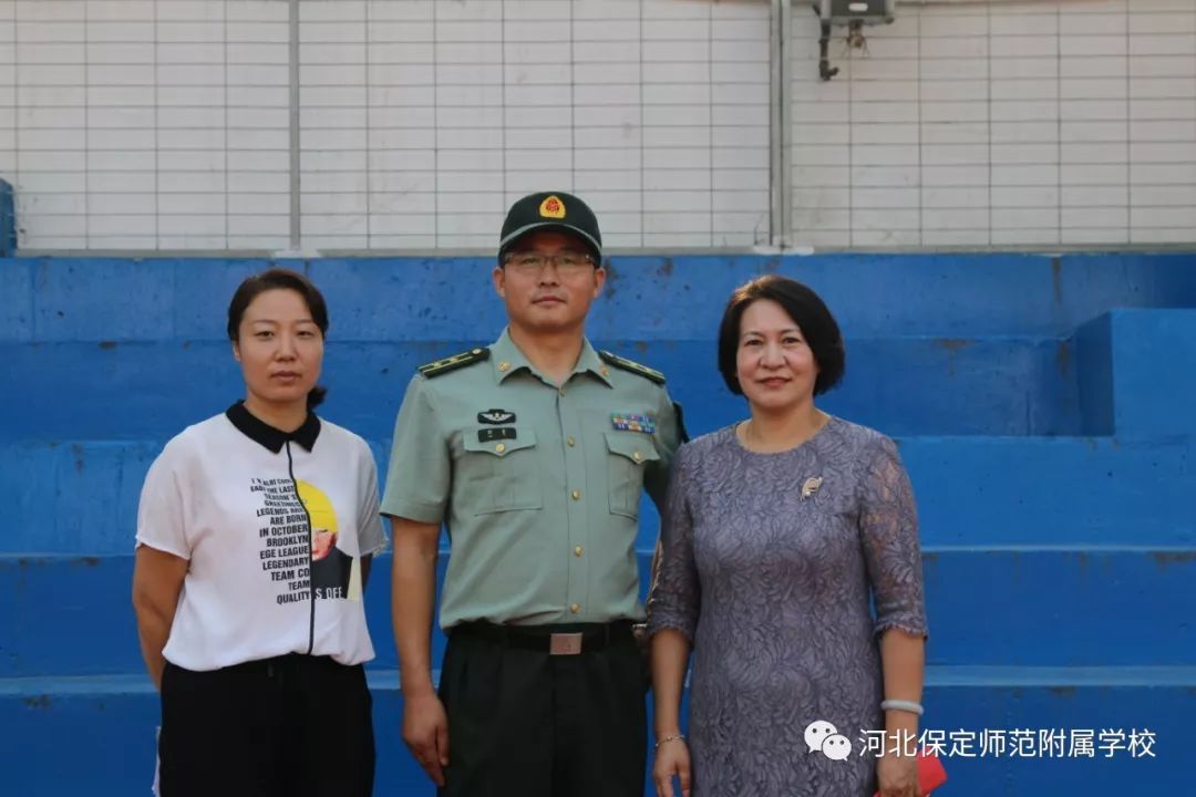 31677部队的刘副处长,他为我们分享了《军人——最可爱的人》的心声.