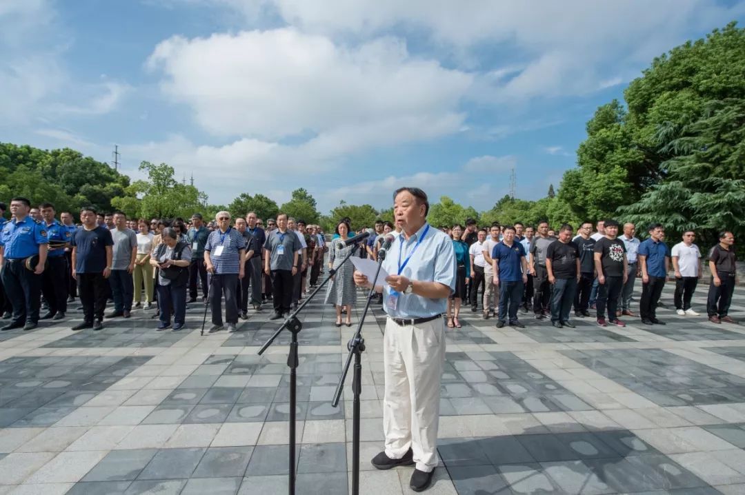 纪念新四军江抗东进80周年江抗英烈祭奠仪式在梅村街道举行