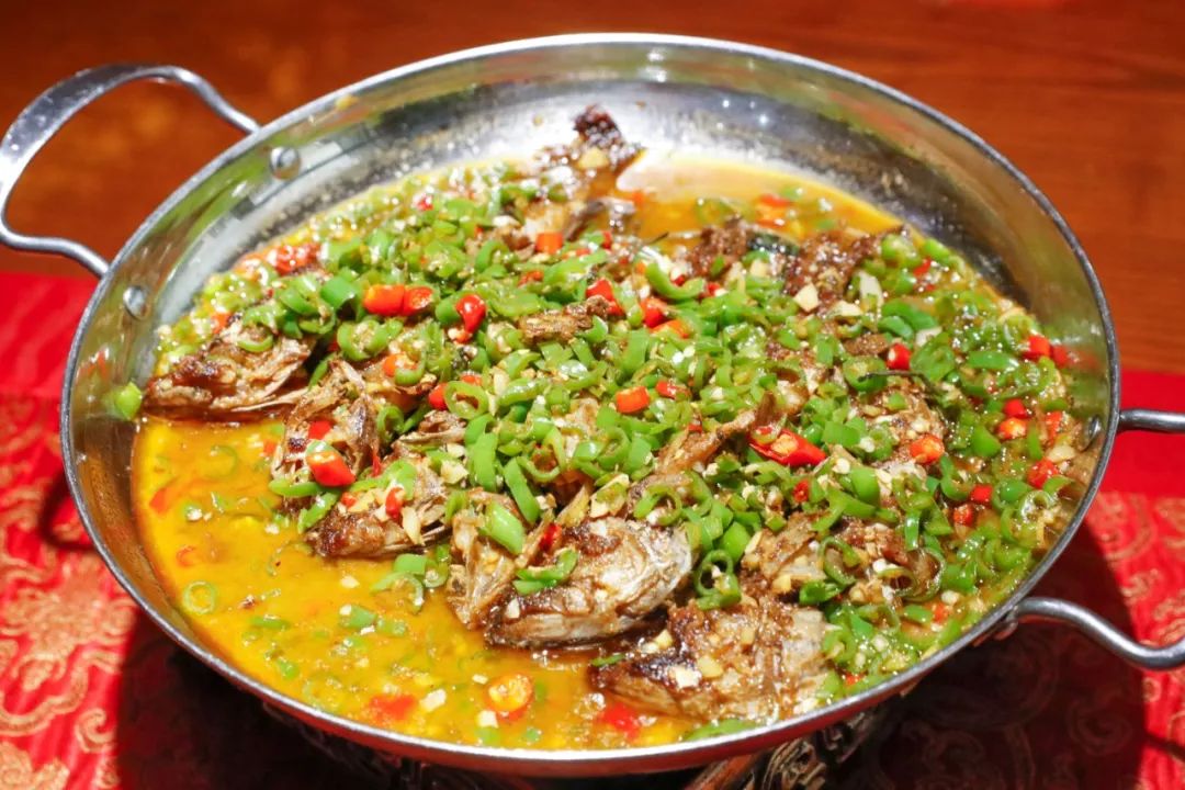 地铁1号线侯家塘正宗湘菜荤素搭配合适美味又营养仅6