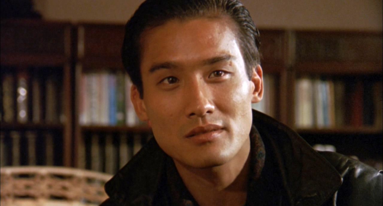 剧本里放子弹,武士刀堵门,成龙,刘德华当年被逼拍电影的经历!