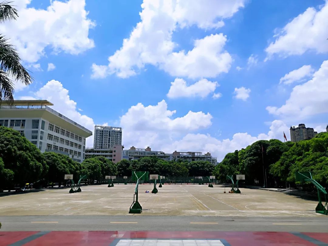 南宁师范大学长岗校区图片