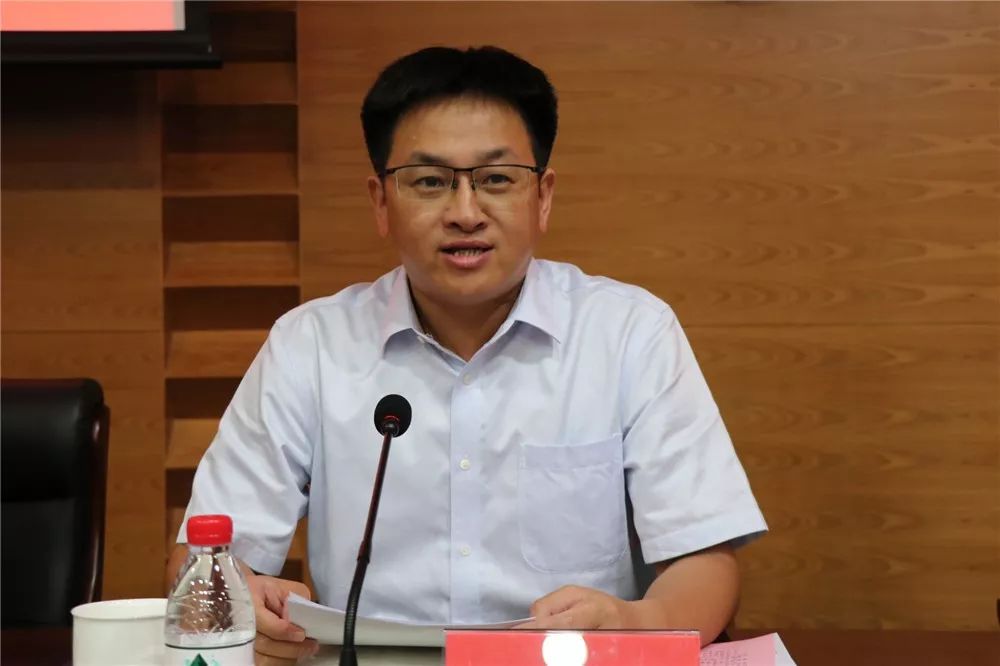 截止昨日,全区共完成交地2351.88亩,完成率83.