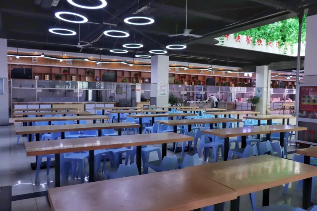 经贸四大餐厅华丽升级,"网红餐厅"岂能只有一个?