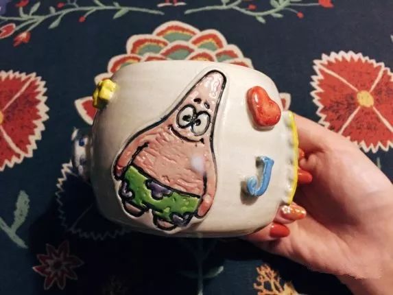 捏泥巴,拉胚上色,专属定制,9.9就能体验手工制作陶艺的乐趣!_杯子