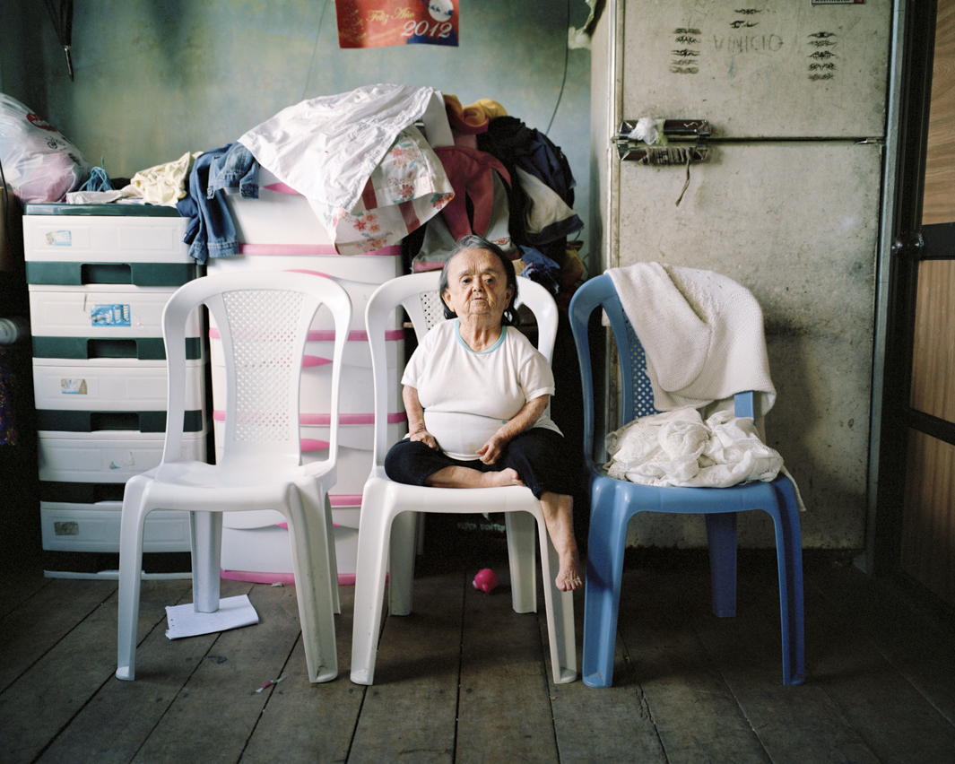 镜头下:侏儒人群的另类人生_工作