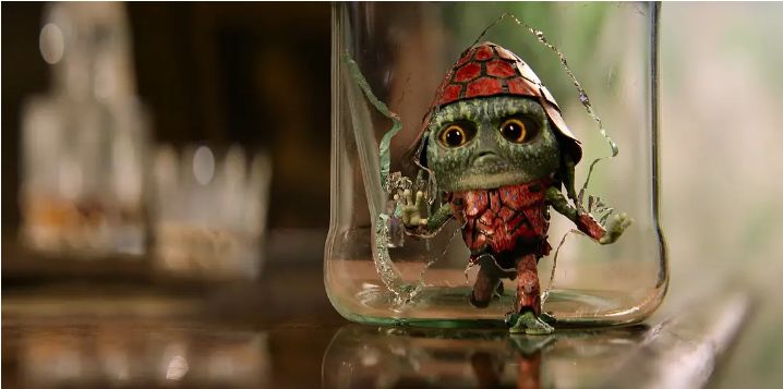 说了半天也没说到重点——天龙座双子星的那两个外星人为啥要刺杀丑怪