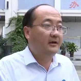 围堆堆第四届尊师大典广汉中学实验学校高新分校优秀文化代代传承