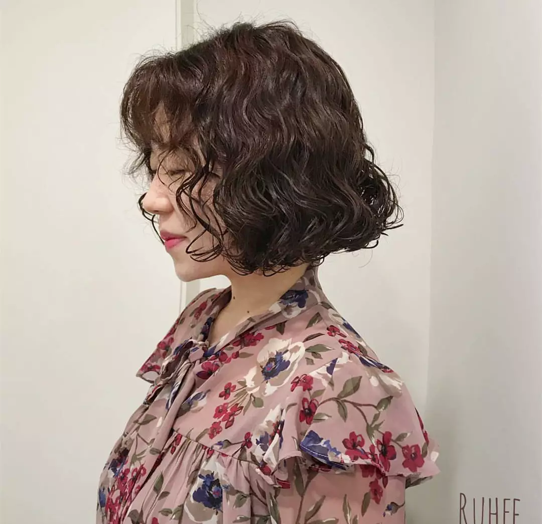 原创大波浪锁骨发满头卷最美女性发型看这里美到心痒痒