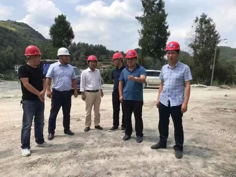 遵义局对在建项目进行检查督导
