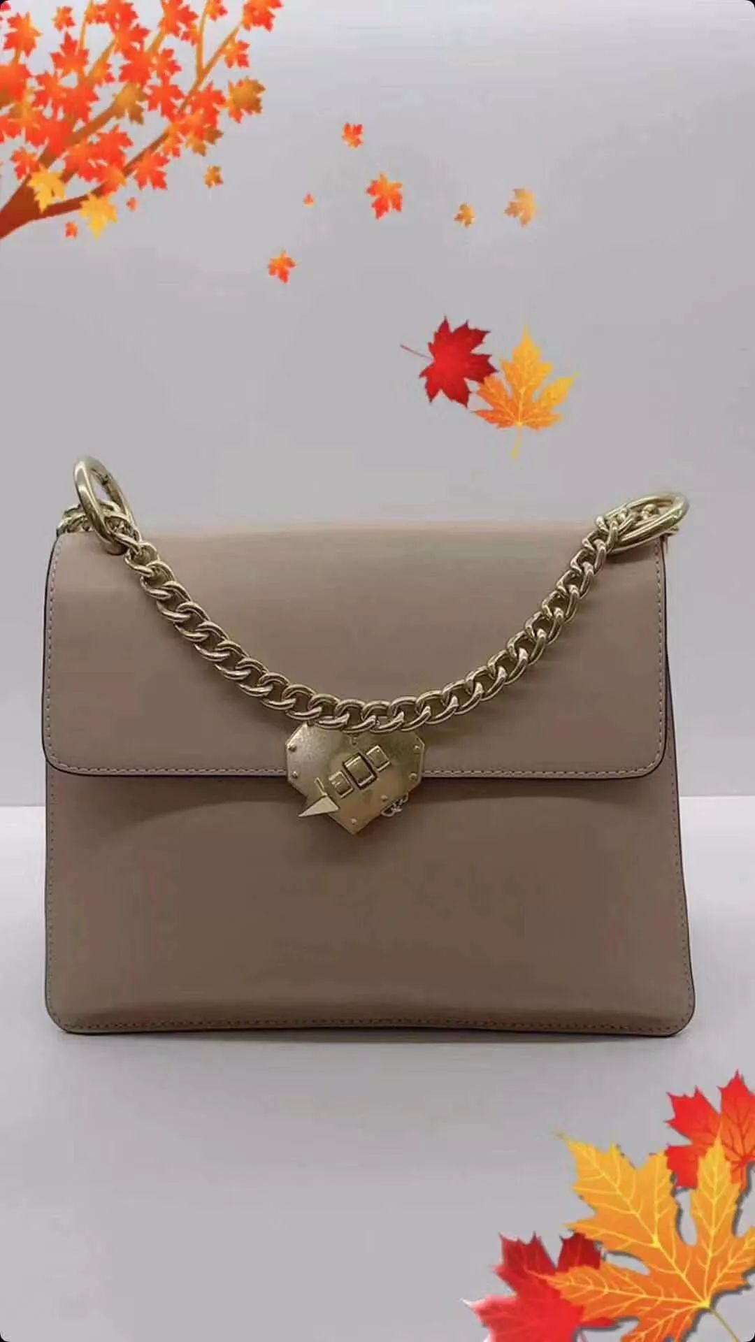 时尚来袭!_包包