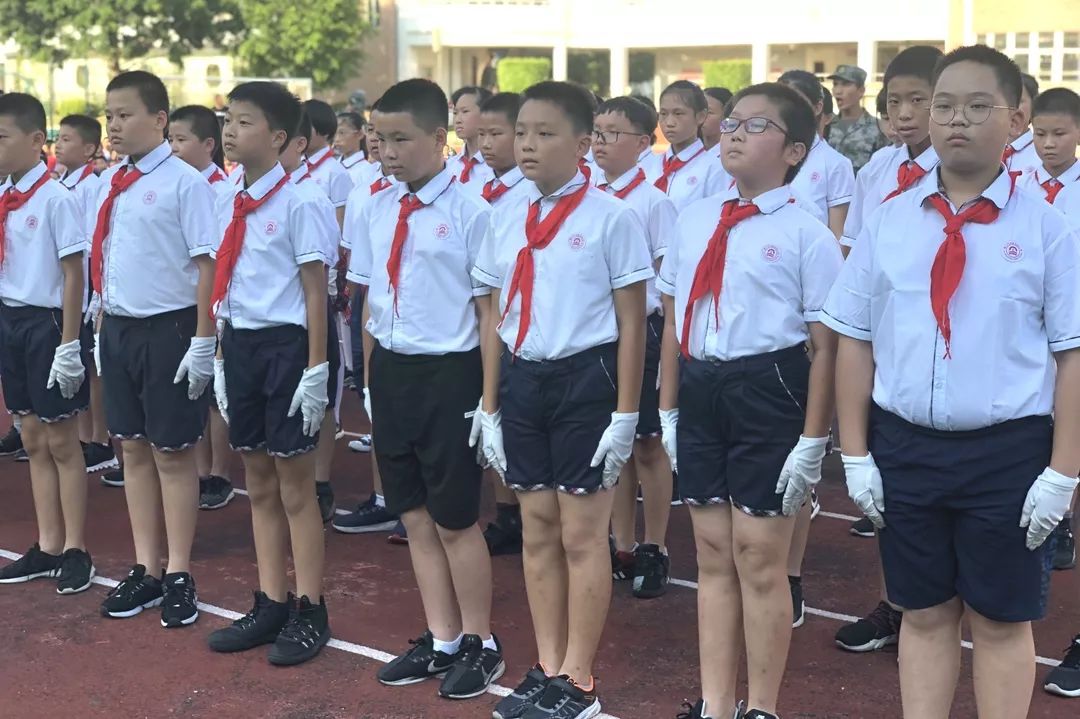 做最好的自己——厦门市湖里实验小学新学年军训汇演