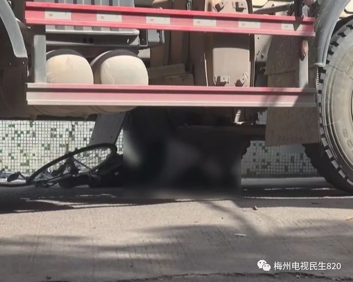 东山大道发生严重车祸某中学女学生被碾压身亡五华女子宾馆内被杀