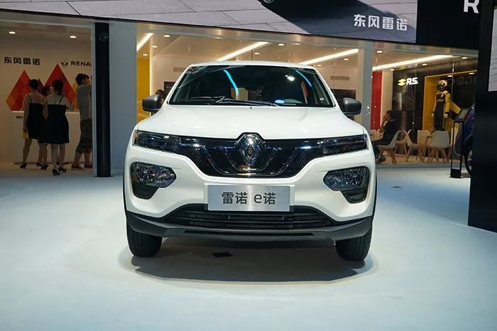 实拍雷诺首款纯电车型成都车展实拍雷诺e诺