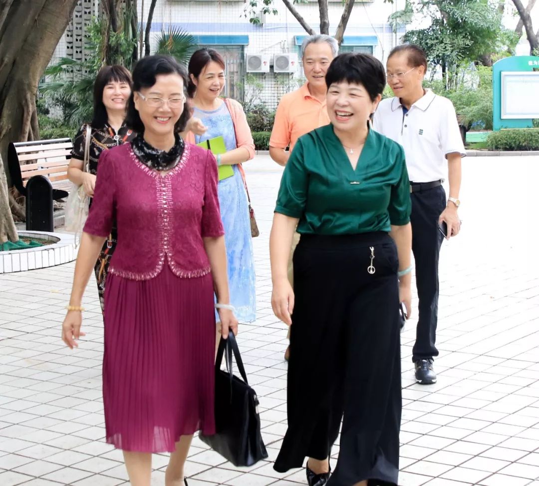 扣好人生第一粒纽扣宝城小学2019年开学季专题