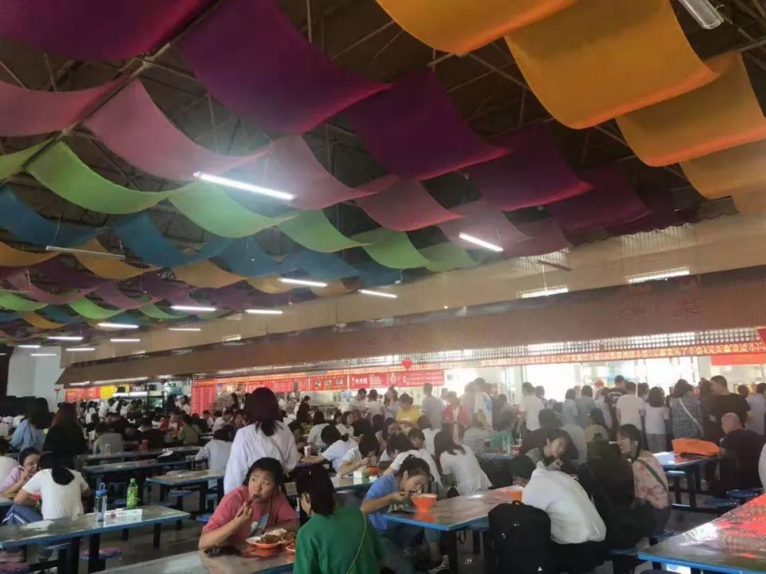 校园美食攻略,请查收!_食堂