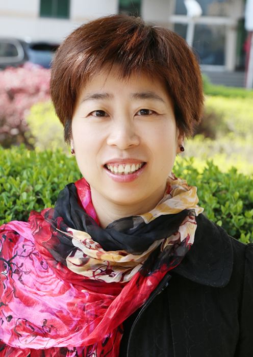 刘冬芬,县职业教育中心教师,中学高级教师,国家二级心理咨询师,任教