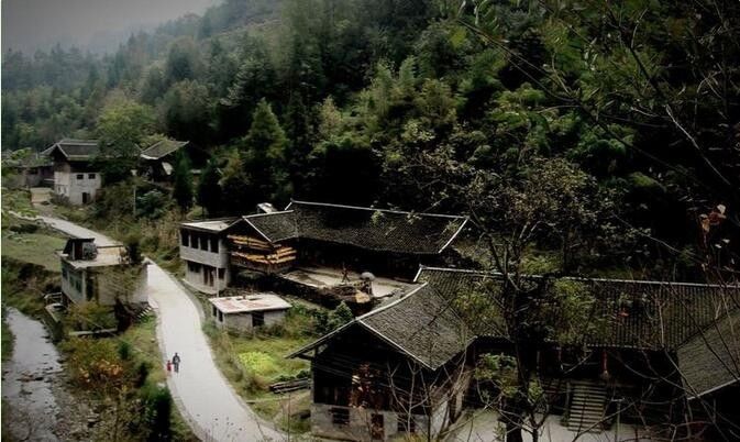 位于湖北省恩施土家族苗族自治州利川市的沙溪乡,地处偏辟,民风淳朴