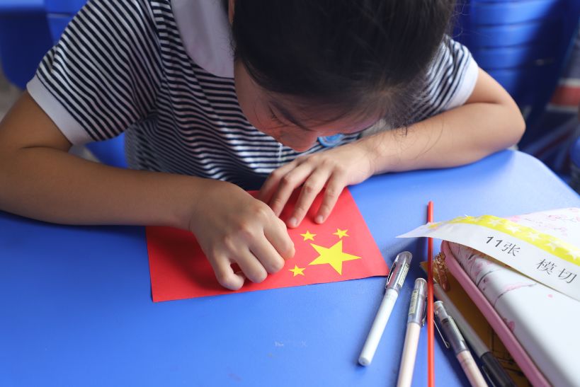 永康各校红色开学礼霸屏朋友圈