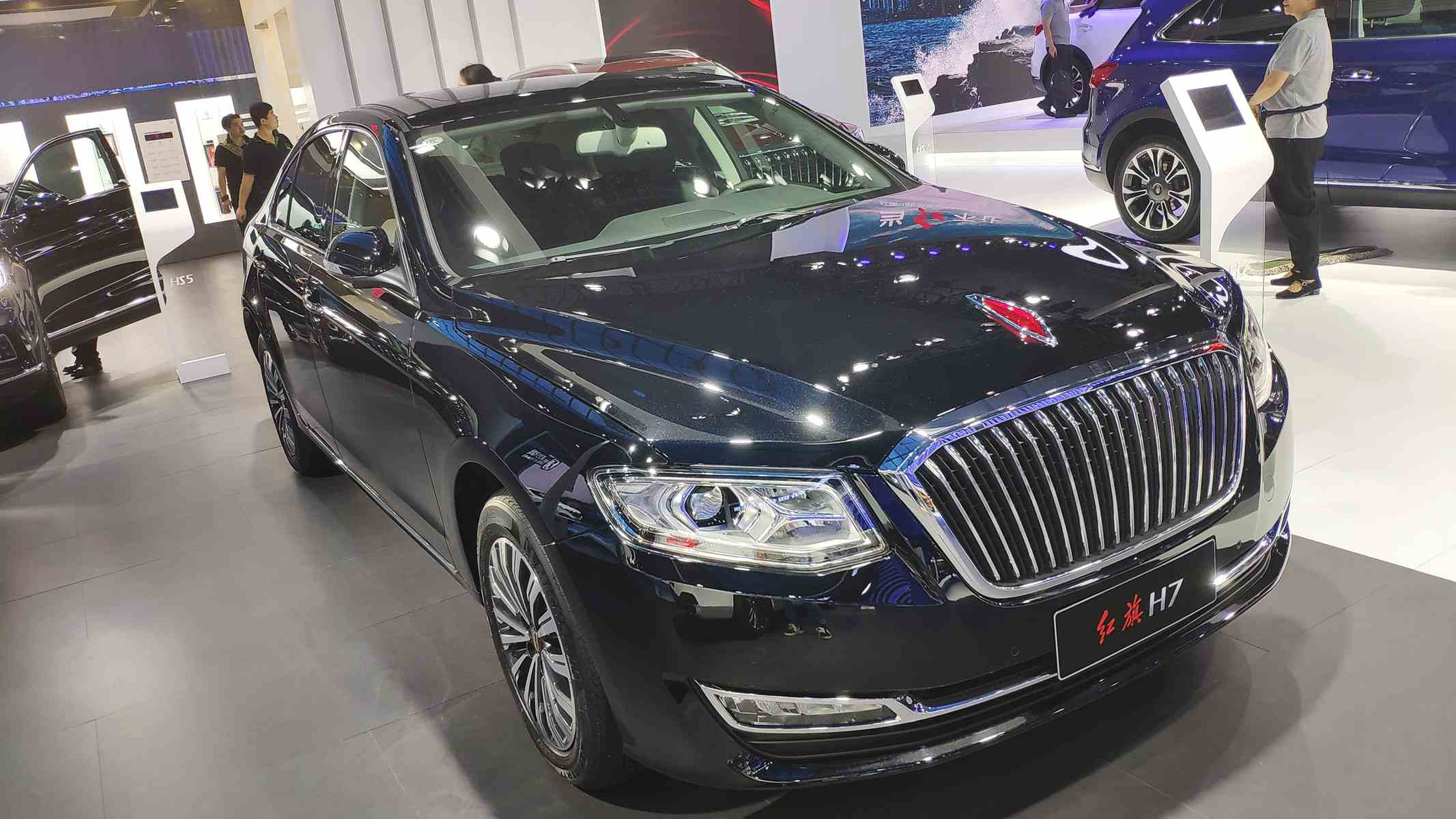 2019年成都车展红旗h7实车
