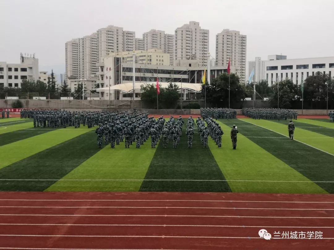 城院學子當自強蘭州城市學院軍訓系列報道