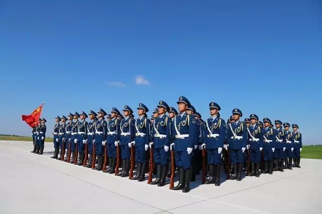 2020年度飞行学员招收开始,欢迎加入中国空军!