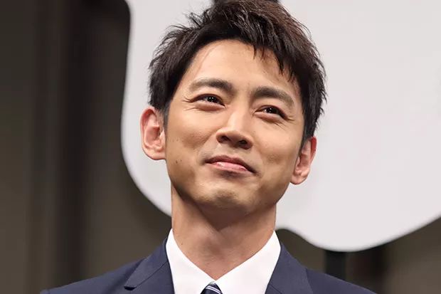 小泉孝太郎2小泉进次郎的哥哥是小泉孝太郎是一名演员.