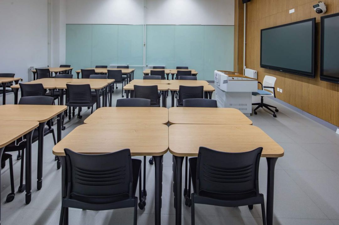 清华大学法图地下教室启用,十大亮点逐一看!_桌椅