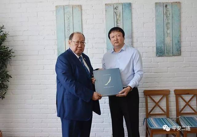 二连浩特市公安局代表团首次对俄罗斯联邦布里亚特共和国乌兰乌德市