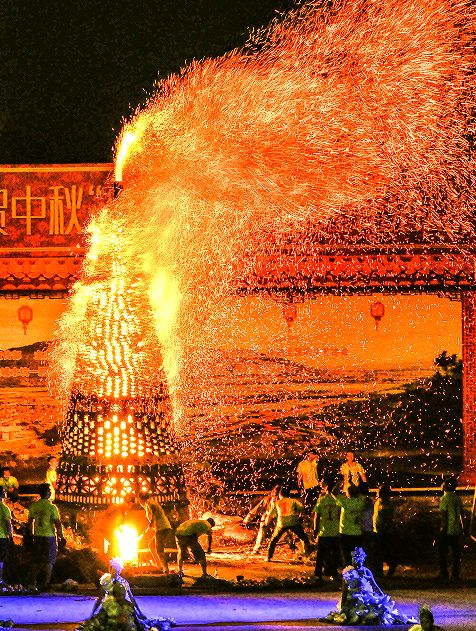 近年来,随着鼎湖区民俗文化的深入挖掘,烧番塔活动被逐渐开发,加之