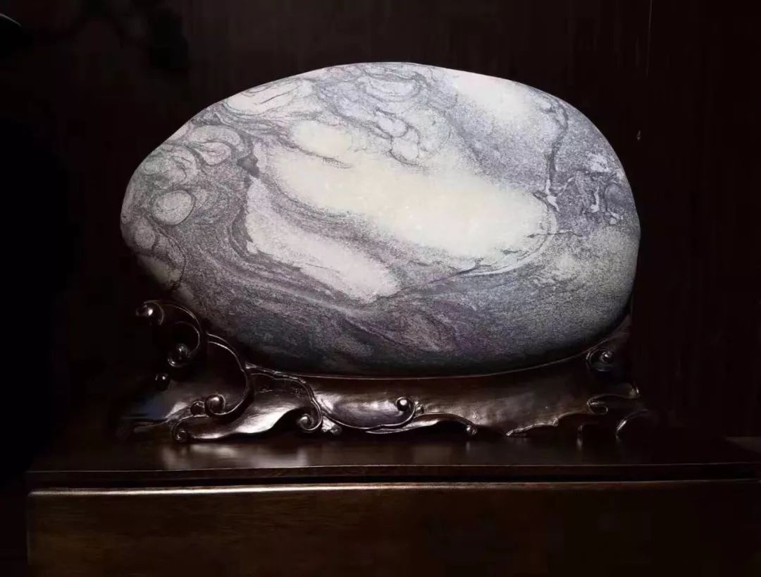 开眼| 十方高价成交长江石,个个美如画!