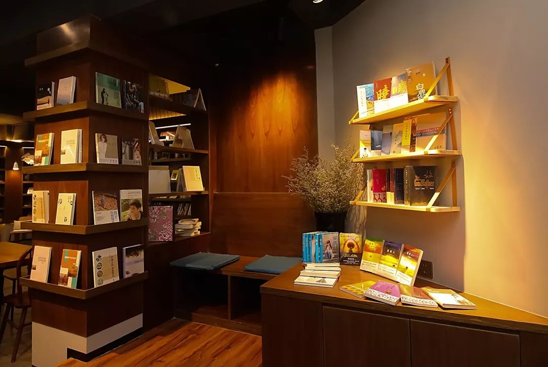 厉害棉城竟有如此情调的书吧简直刷新认知