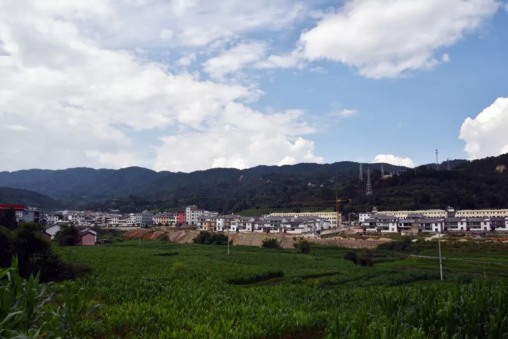 时间:2019年9月27日至10月12日 地点:昌宁县漭水镇坝尾安置区.