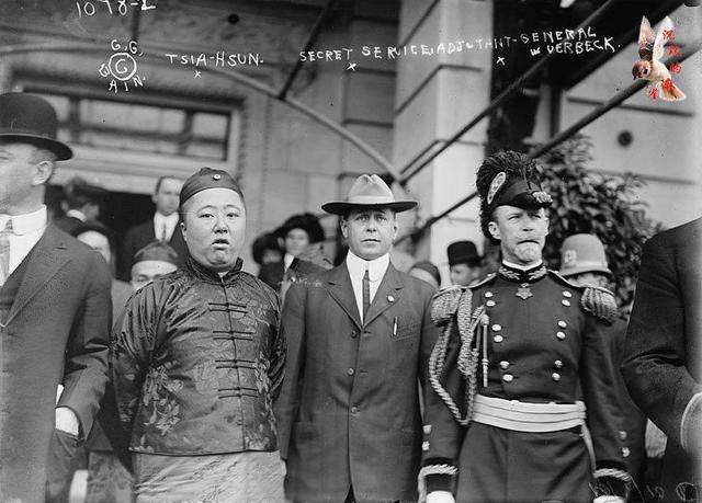 他是行刺清国海军大臣的华侨厨子,因当地法律规定持枪无罪被免死_佐治