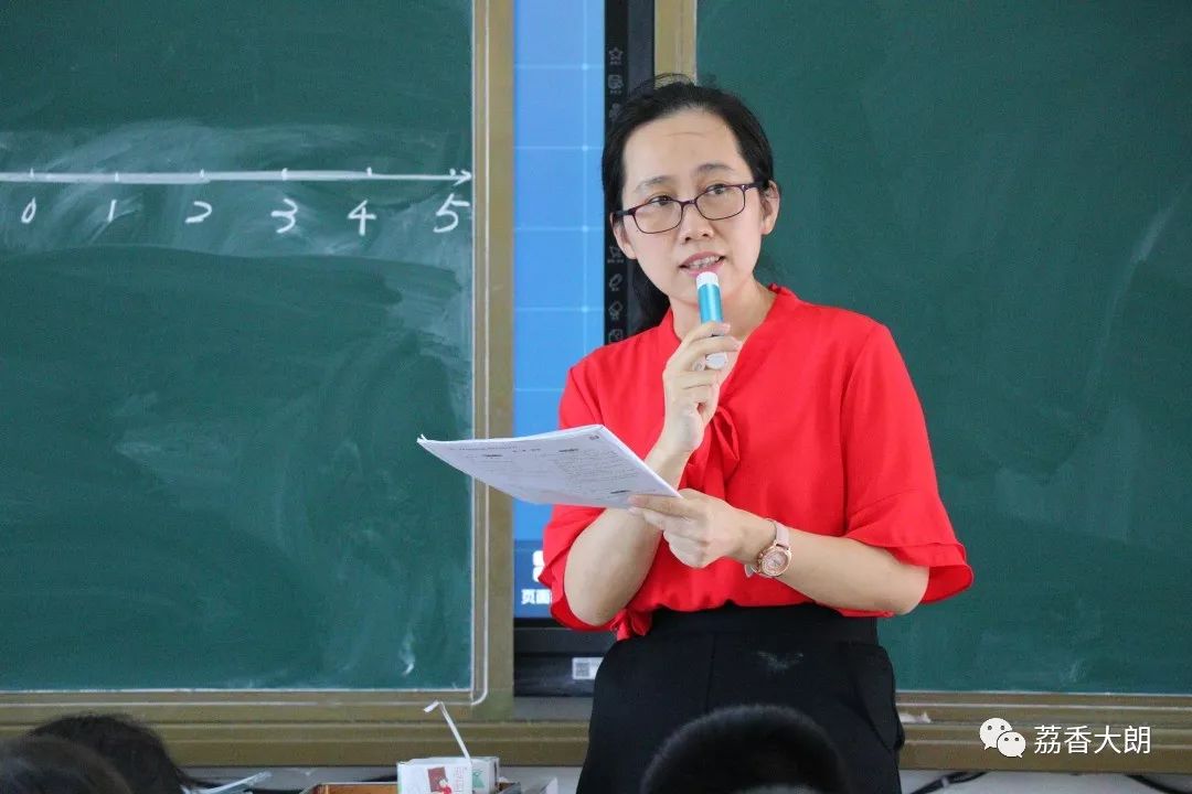 勤勤恳恳,教书育人,是她平凡而伟大的的初心_陈春琼