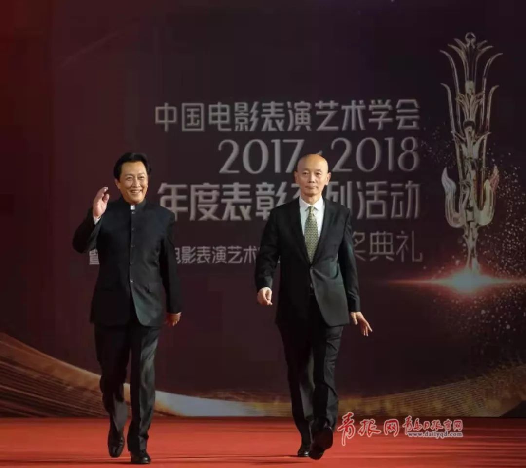 厉害了我的青岛众星齐聚唐国强葛优徐峥迪丽热巴王俊凯都来了