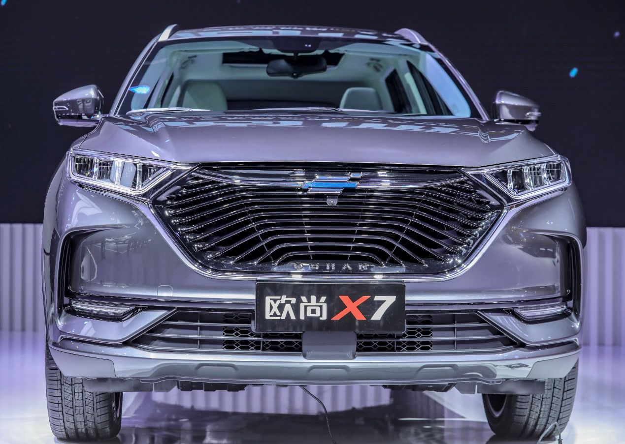 欧尚x7装40人科赛gt搭载20t8at长安欧尚硬实力太牛