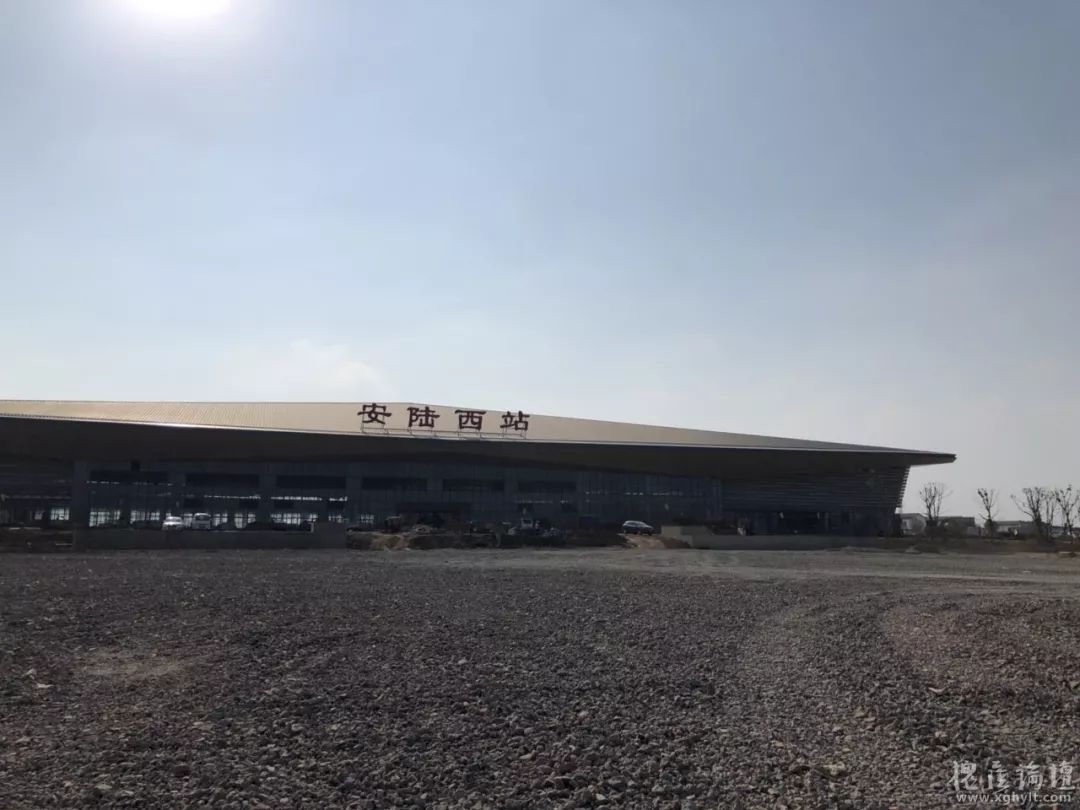 这条途径孝感的"湖北之最"高铁首次全线开跑!_安陆